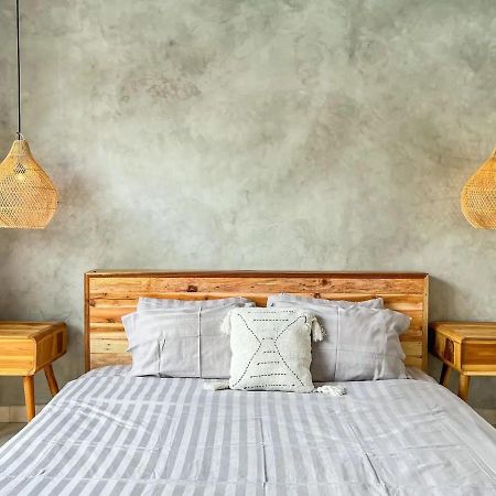 Island Boy Guest House Canggu Dış mekan fotoğraf