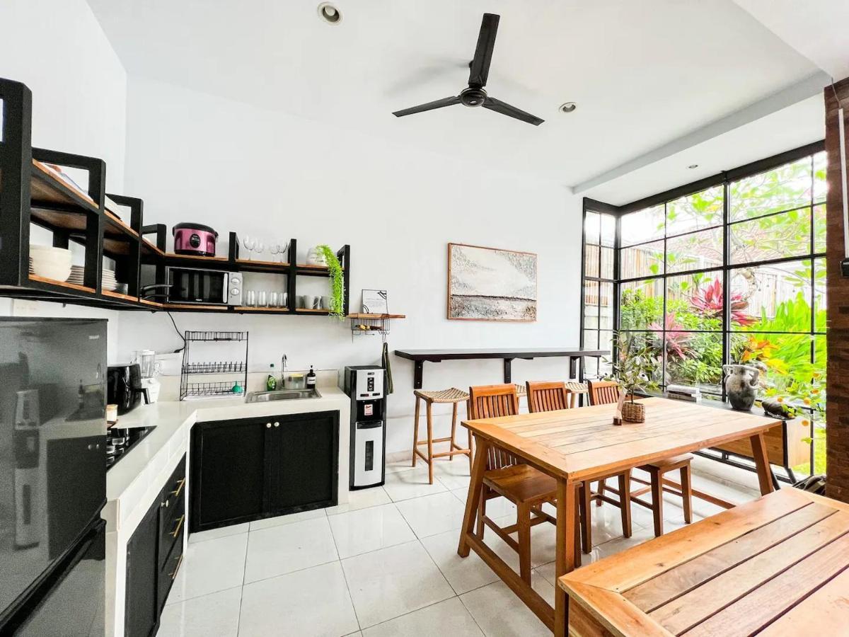 Island Boy Guest House Canggu Dış mekan fotoğraf
